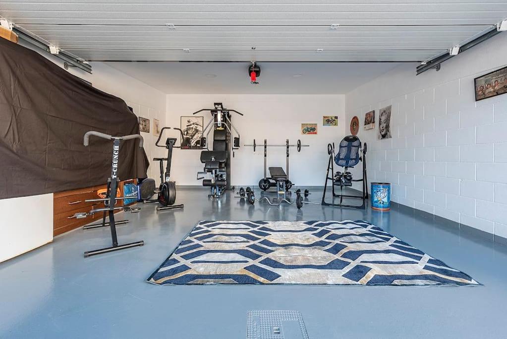 5 Stelle Piscina, Jacuzzi, Wifi - 2 Min Dal Mare Apartment Miami Playa Ngoại thất bức ảnh