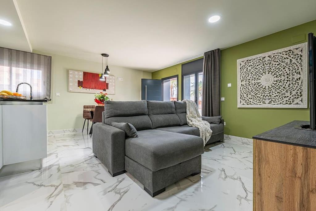5 Stelle Piscina, Jacuzzi, Wifi - 2 Min Dal Mare Apartment Miami Playa Ngoại thất bức ảnh
