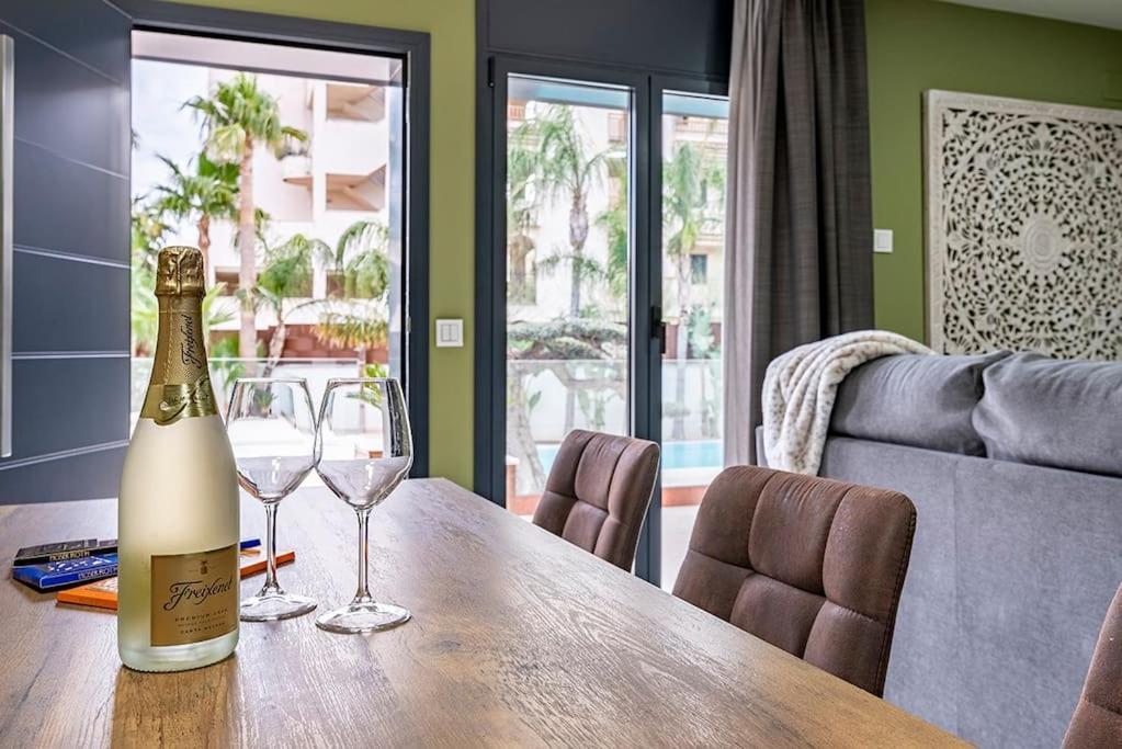 5 Stelle Piscina, Jacuzzi, Wifi - 2 Min Dal Mare Apartment Miami Playa Ngoại thất bức ảnh