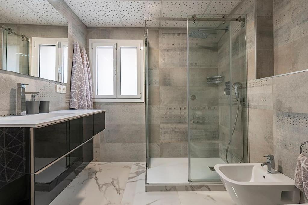 5 Stelle Piscina, Jacuzzi, Wifi - 2 Min Dal Mare Apartment Miami Playa Ngoại thất bức ảnh