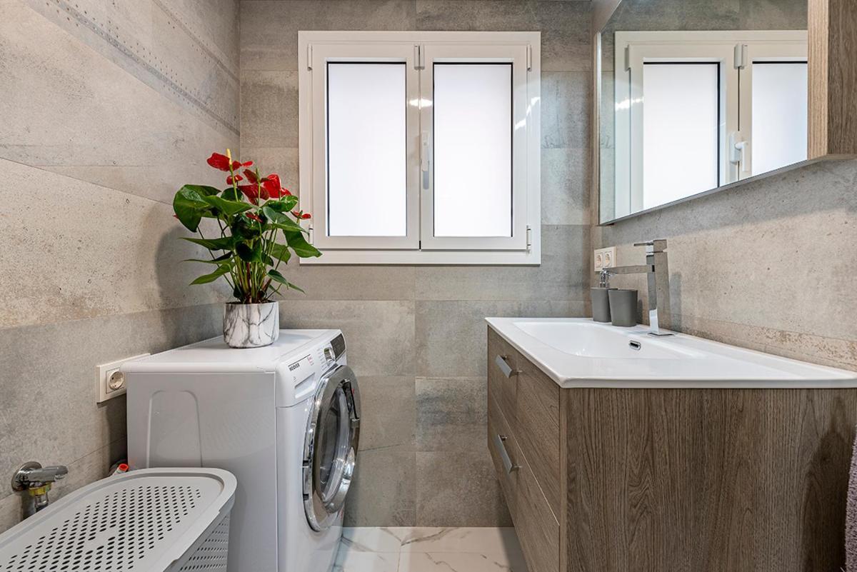 5 Stelle Piscina, Jacuzzi, Wifi - 2 Min Dal Mare Apartment Miami Playa Ngoại thất bức ảnh
